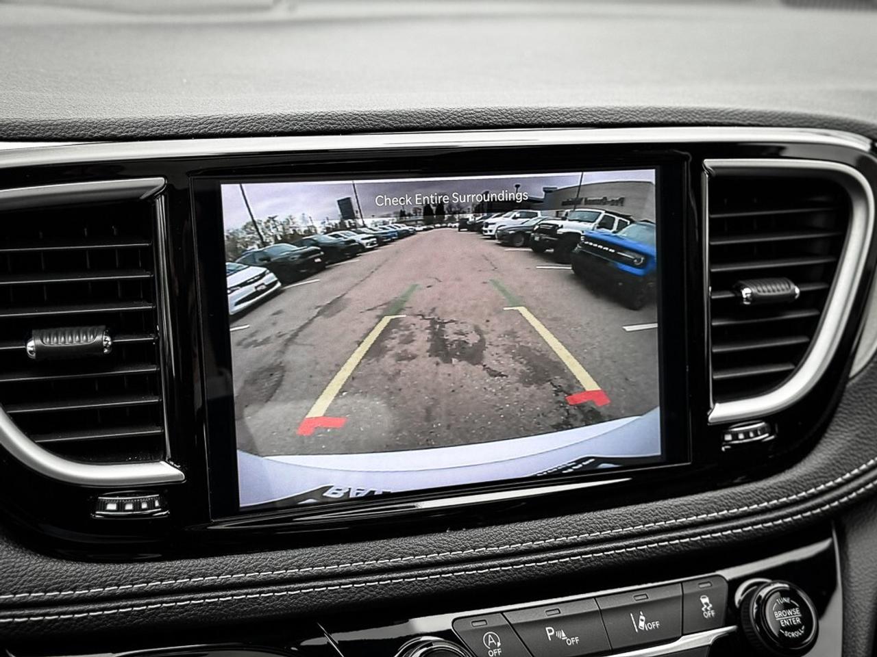 2024 Chrysler Pacifica Limited   S APPEARANCE PKG   REMOTE START   PANO R Photo