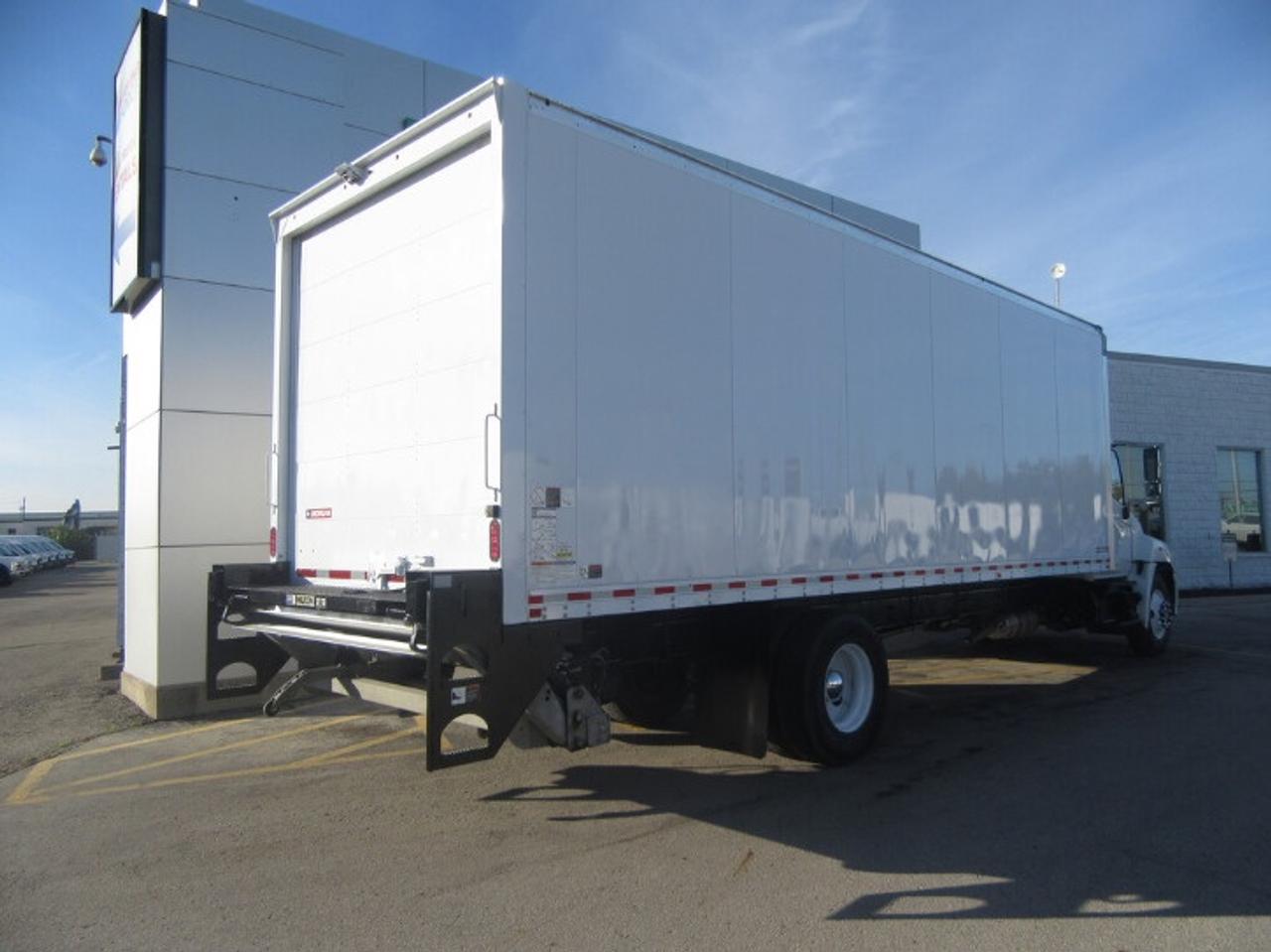 2023 Hino L7 WITH 26FT BOX LARGE ALUMINUM POWER LIFTGATE Photo