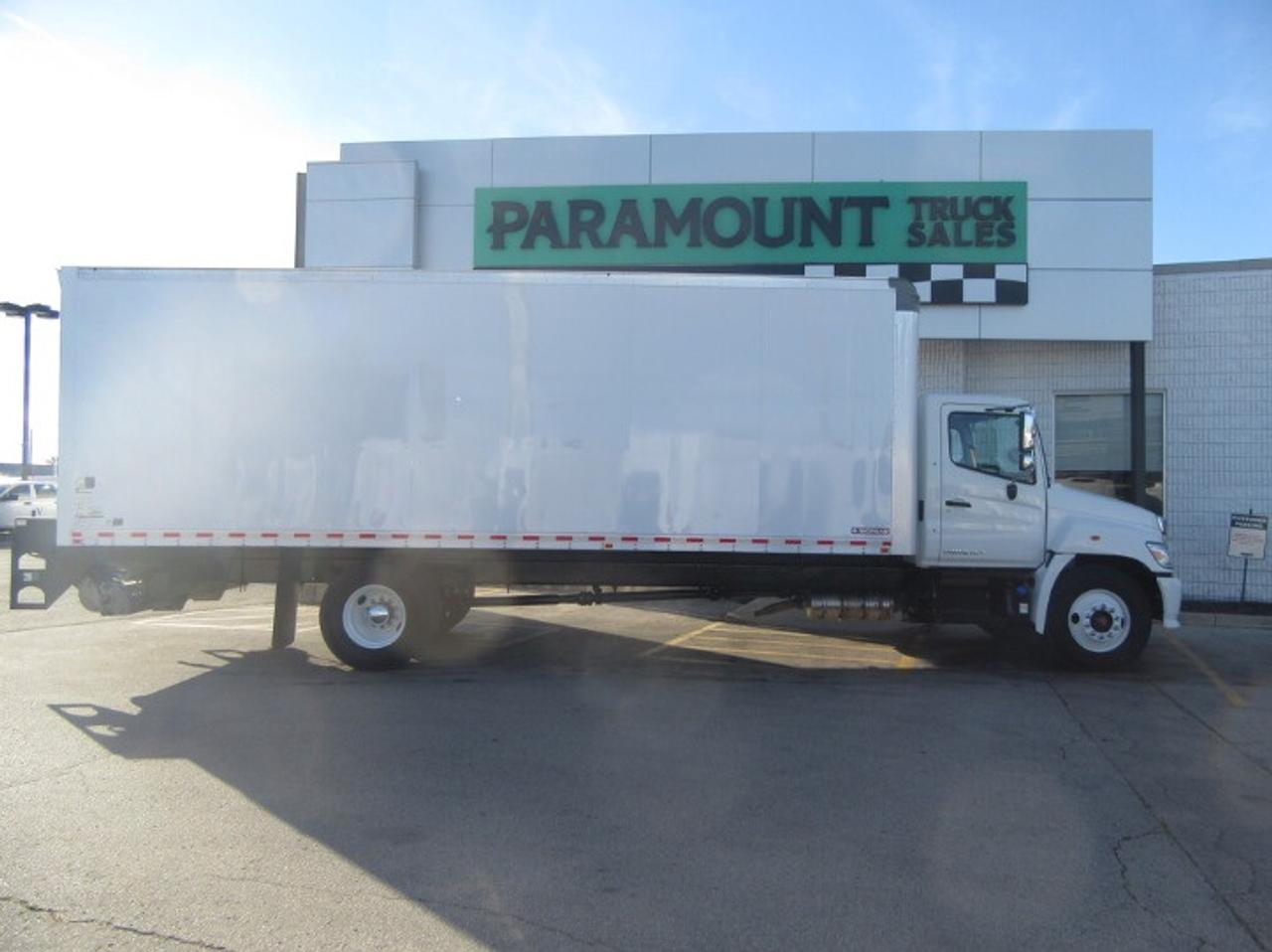 2023 Hino L7 WITH 26FT BOX LARGE ALUMINUM POWER LIFTGATE Photo