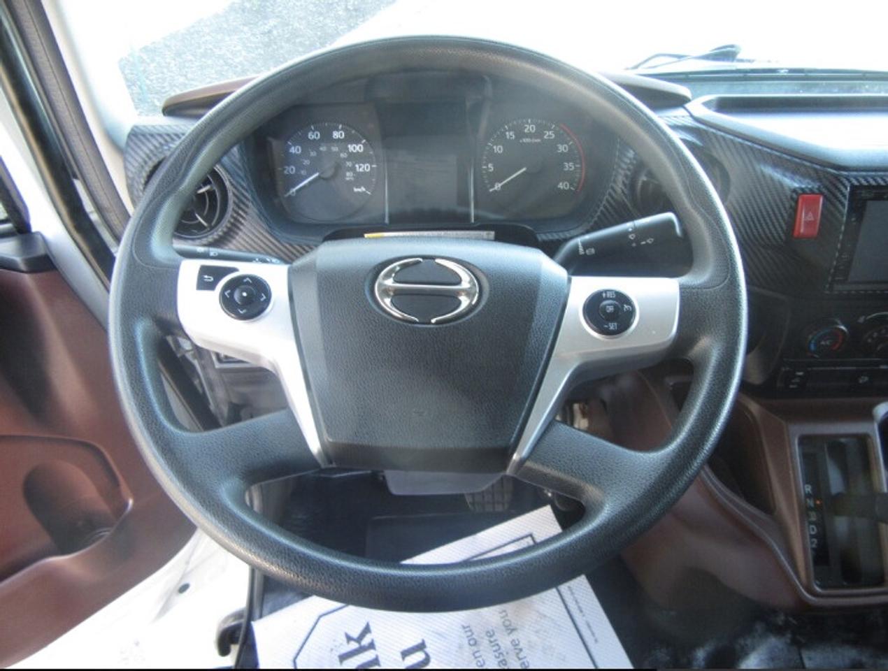 2023 Hino L7 WITH 26FT BOX LARGE ALUMINUM POWER LIFTGATE Photo