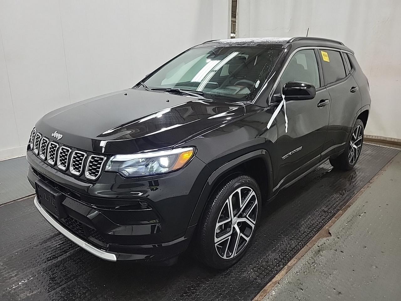2024 Jeep Compass Limited   ELITE EXTERIOR GROUP   LANE KEEP   BLIND Photo0