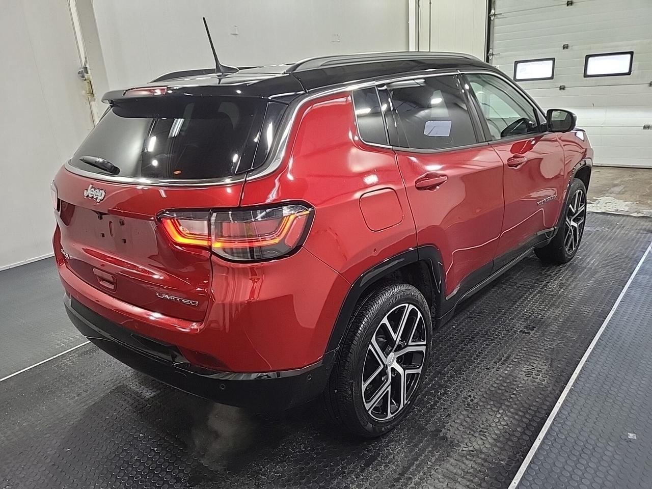 2024 Jeep Compass Limited   ELITE EXTERIOR GROUP   DRIVER ASSIST GRO Photo