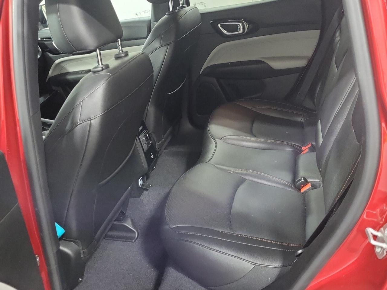 2024 Jeep Compass Limited   ELITE EXTERIOR GROUP   DRIVER ASSIST GRO Photo3