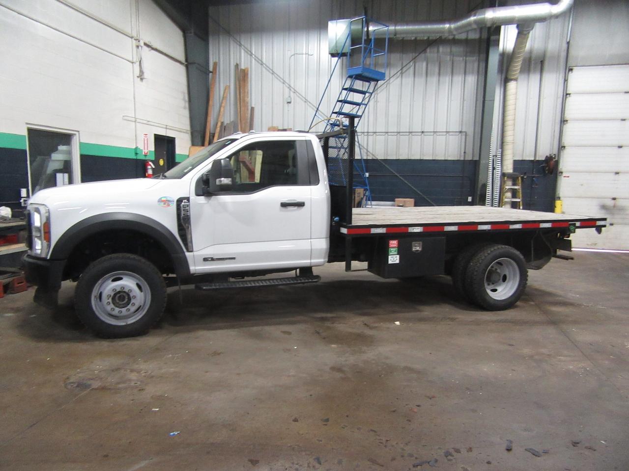 2024 Ford F-550 DIESEL 4X4 12FT FLAT DECK Photo