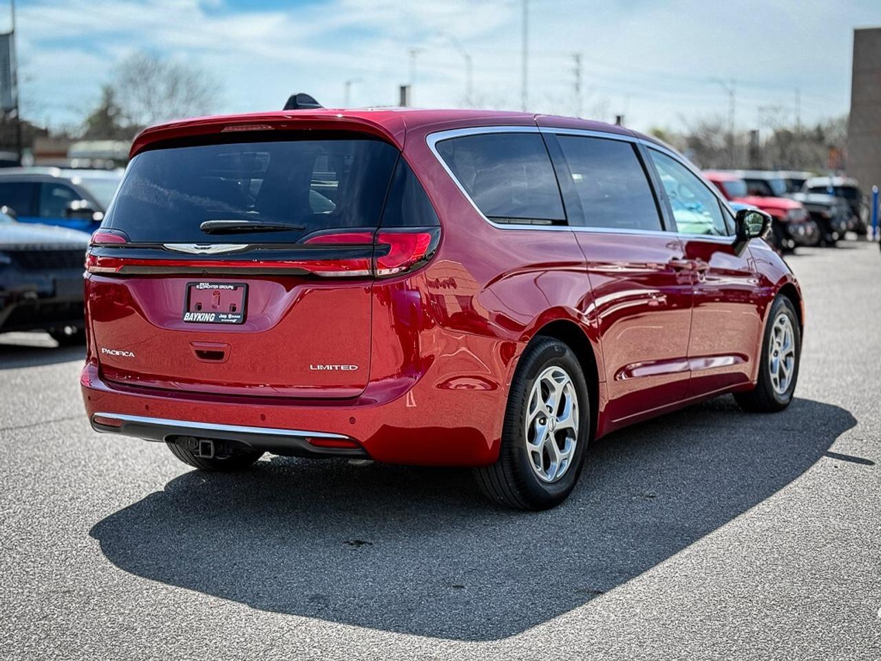 2024 Chrysler Pacifica Limited   SOLD BY KRYSTAL THANK YOU!!! Photo4
