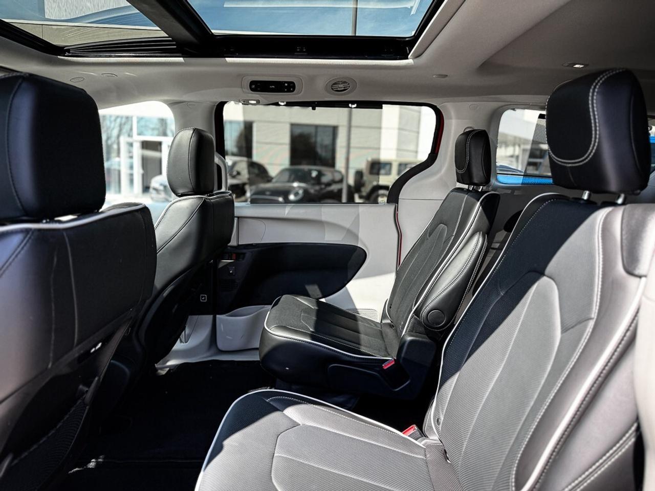 2024 Chrysler Pacifica Limited   SOLD BY KRYSTAL THANK YOU!!! Photo