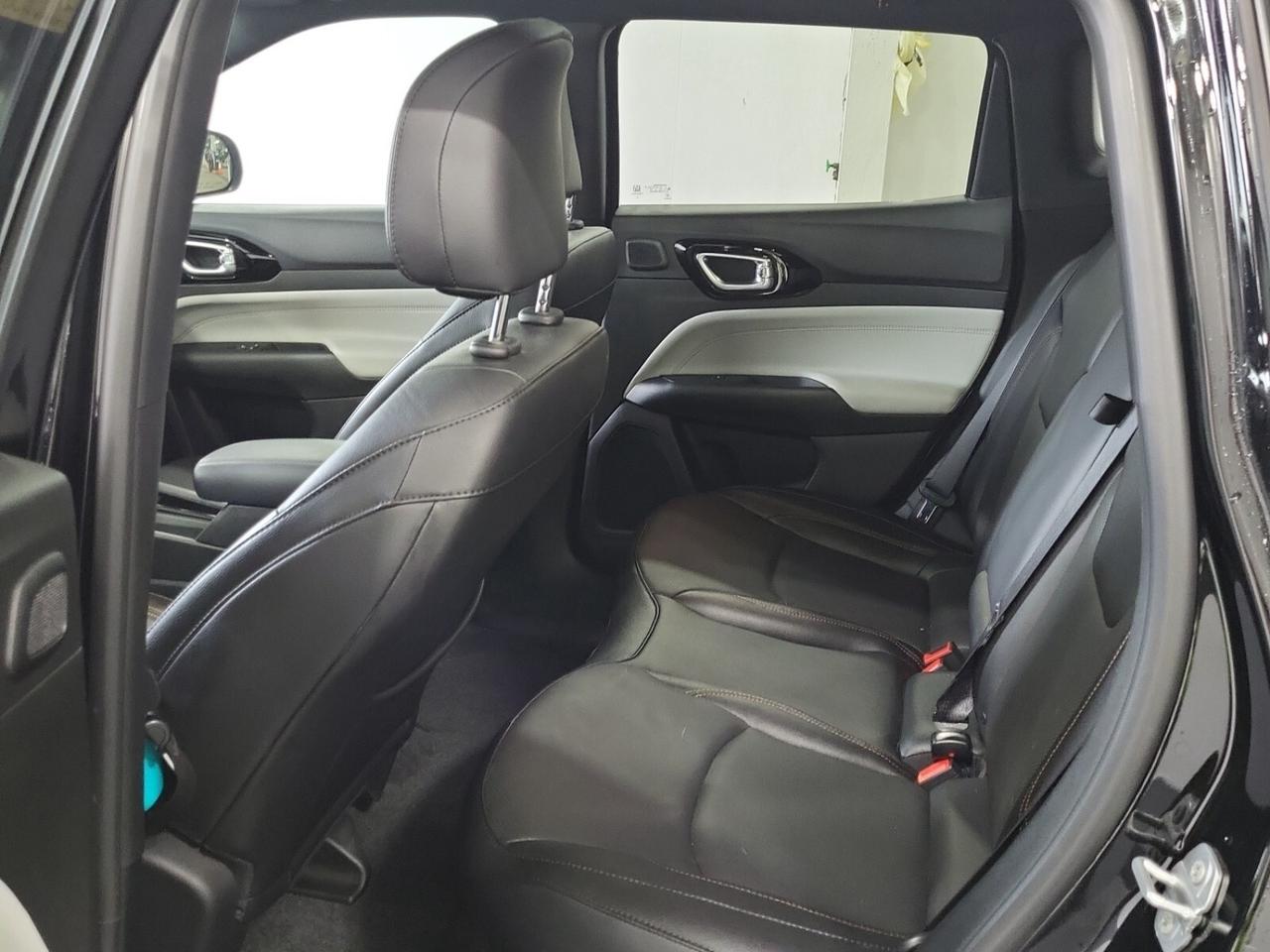 2024 Jeep Compass Limited   ELITE EXTERIOR GROUP   DRIVER ASSIST GRO Photo3