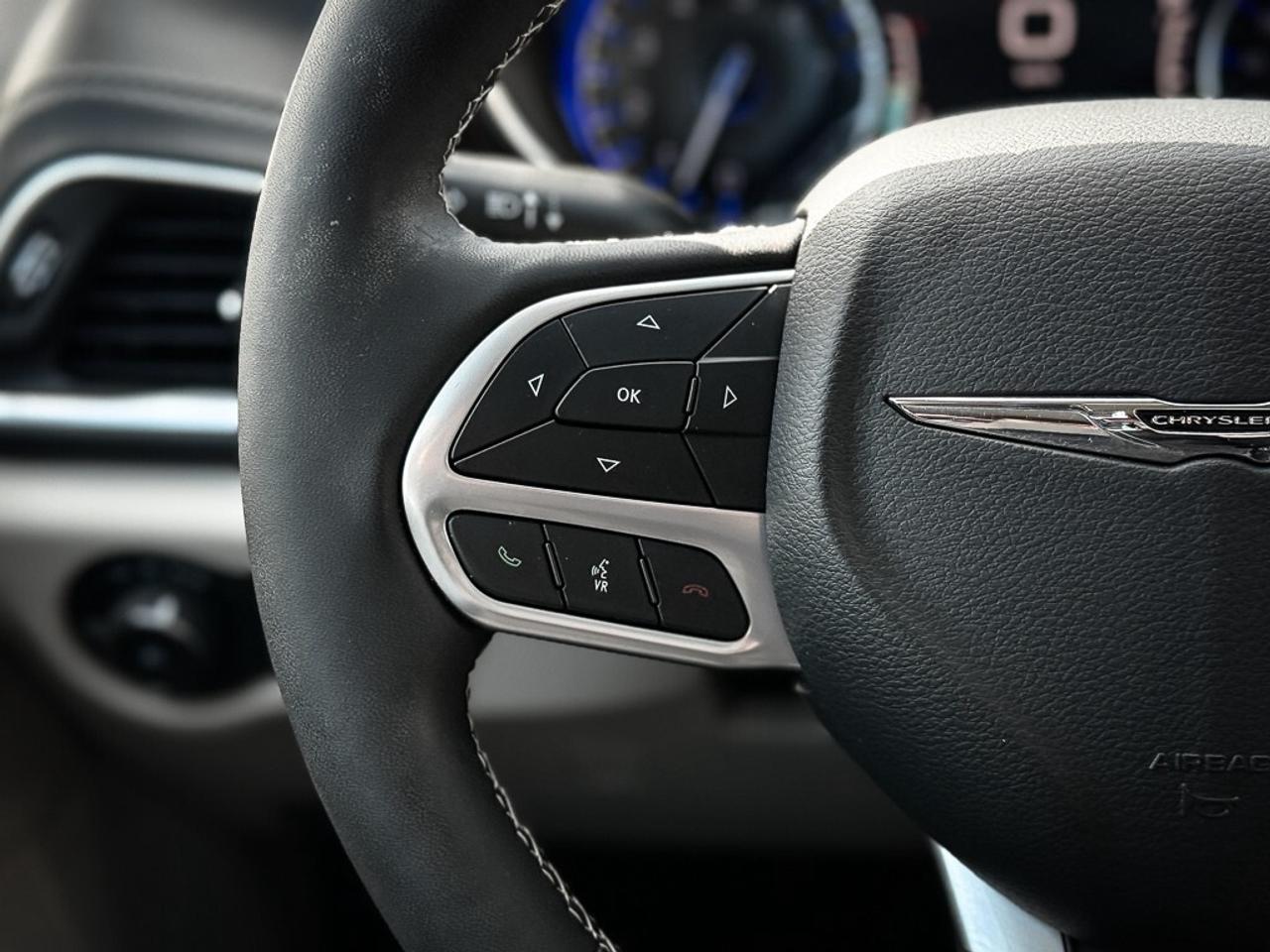 2024 Chrysler Pacifica Limited   PANO ROOF   HEATED/VENTED LEATHER   REMO Photo