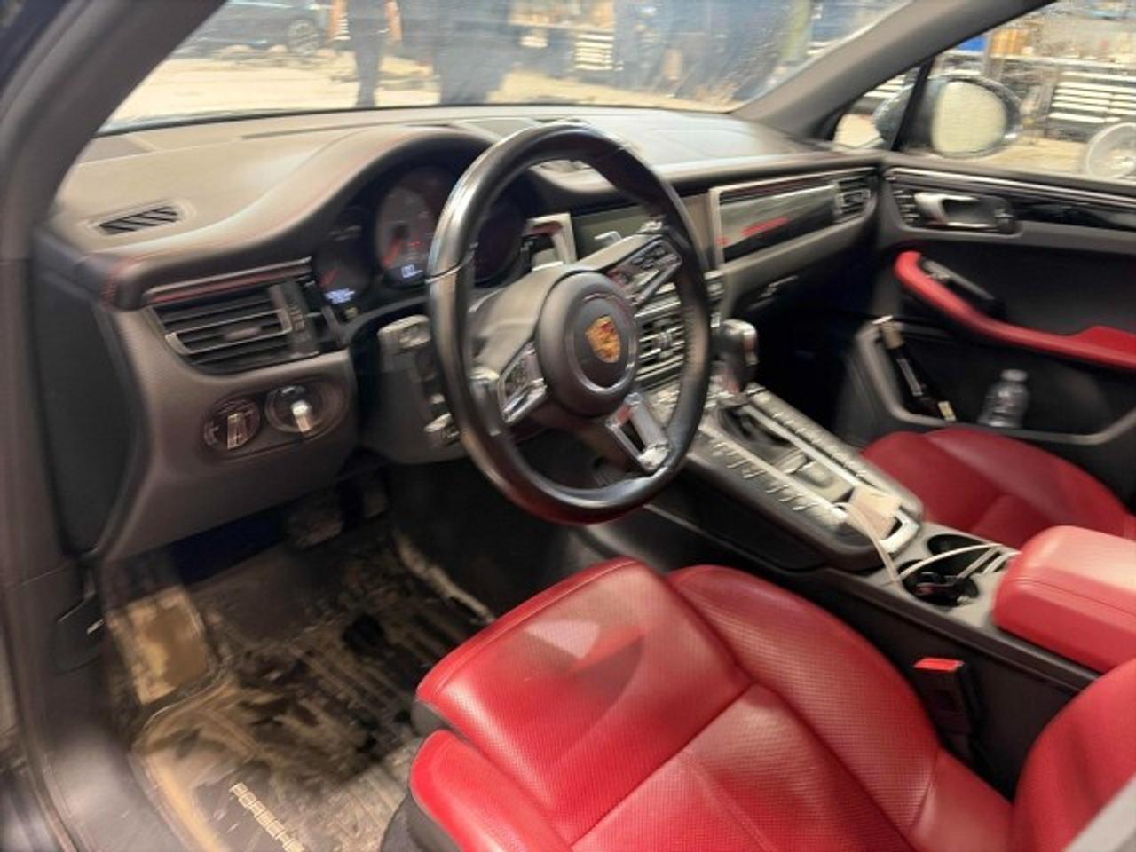 2020 Porsche Macan S AWD Photo
