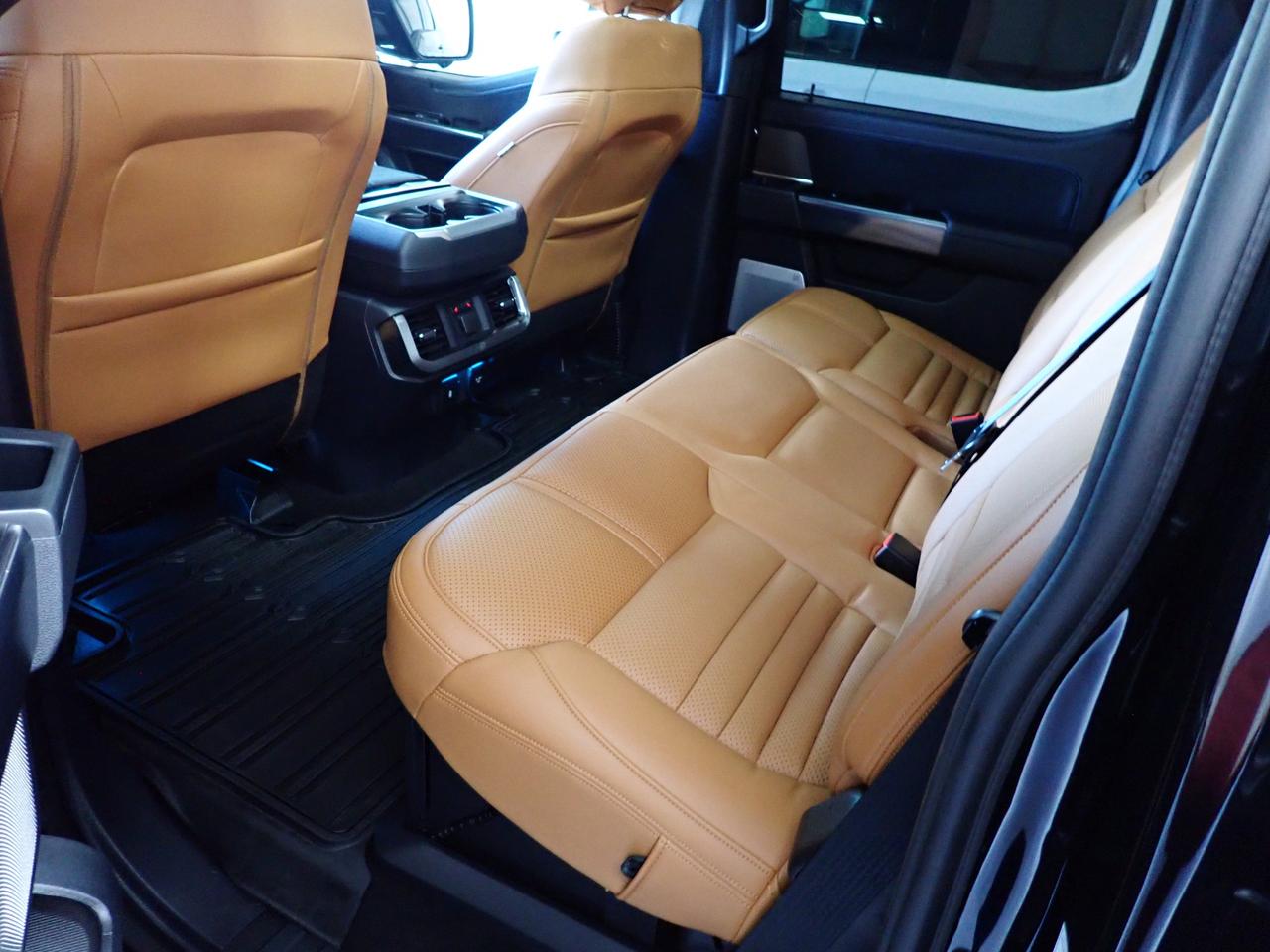 2025 Ford F-150 Platinum 4WD CREW CAB LEATHER NAVI SUNROOF *HYBRID* Photo