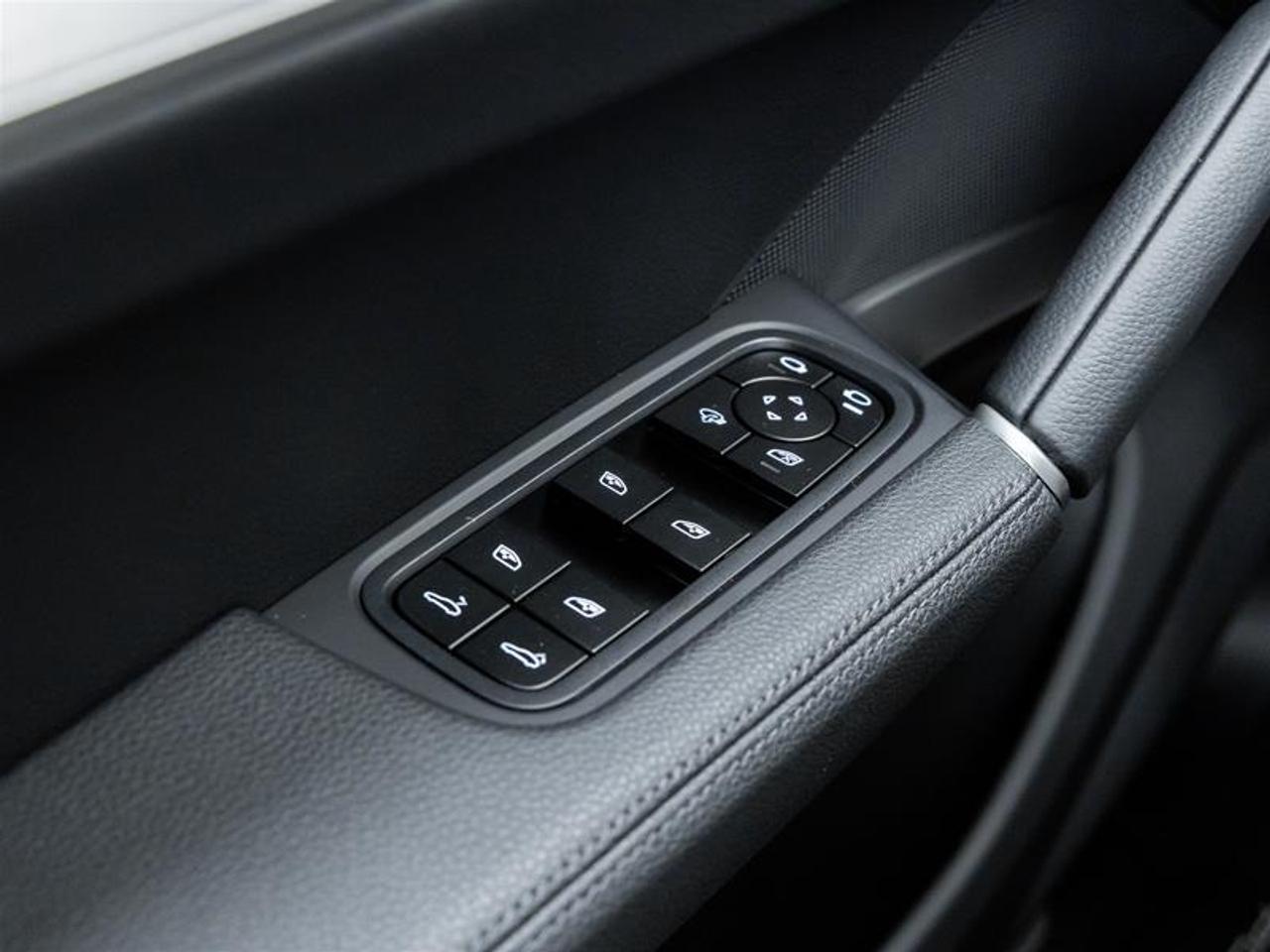 2026 Porsche Cayenne  Photo