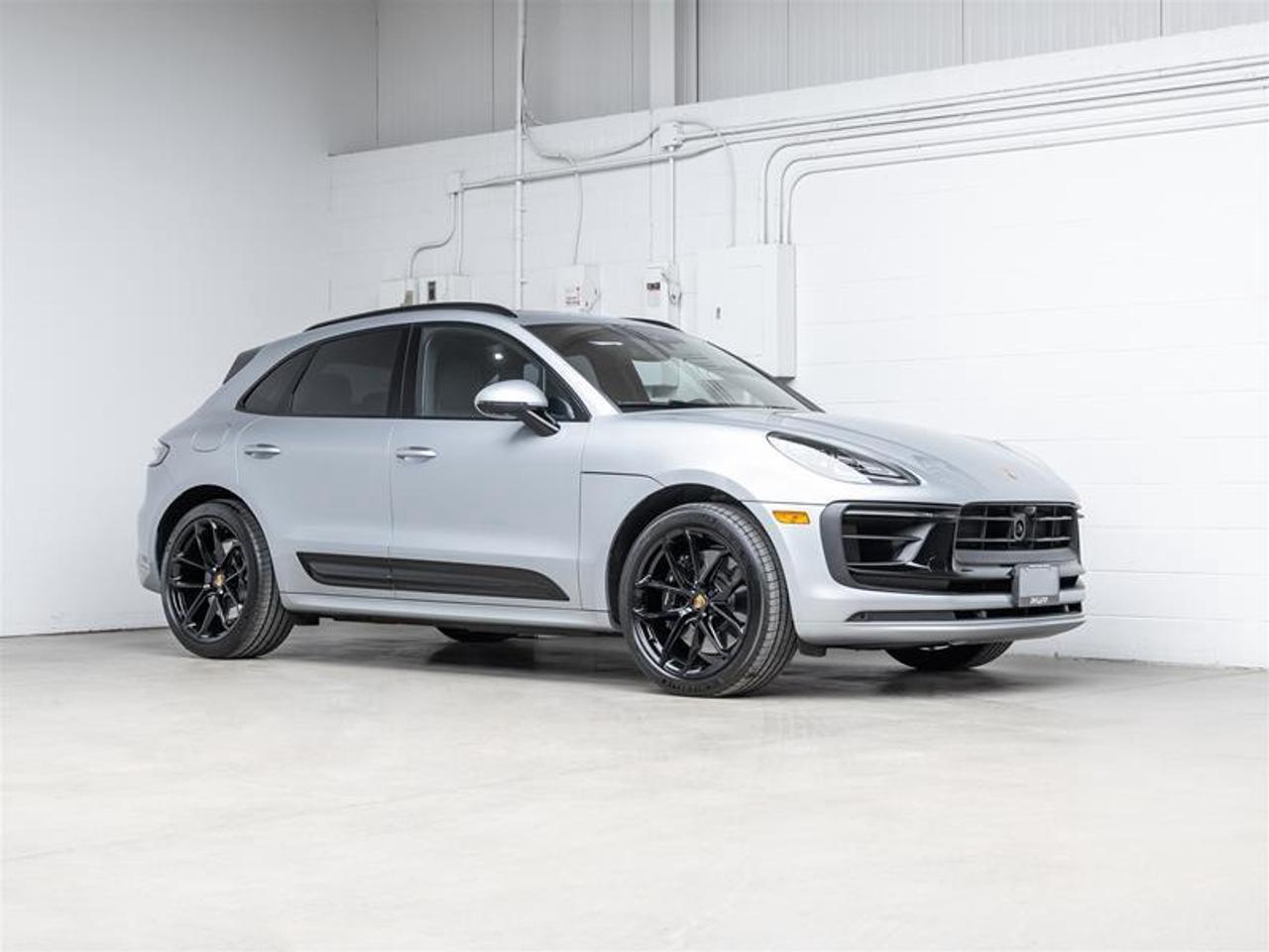 2026 Porsche Macan  Photo