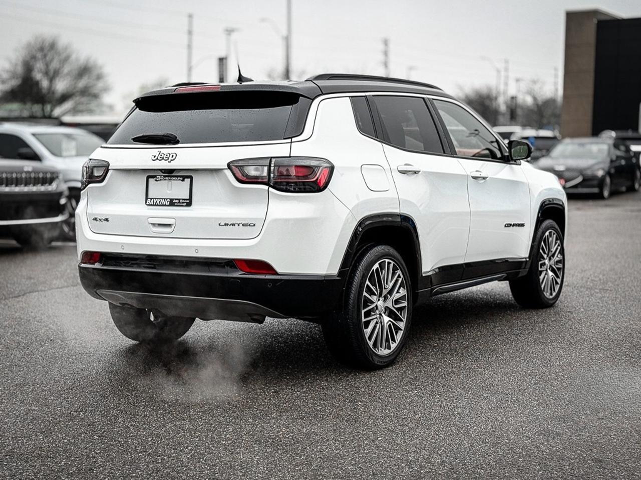 2024 Jeep Compass Limited   ELITE EXTERIOR GROUP   PANO ROOF   ALPIN Photo