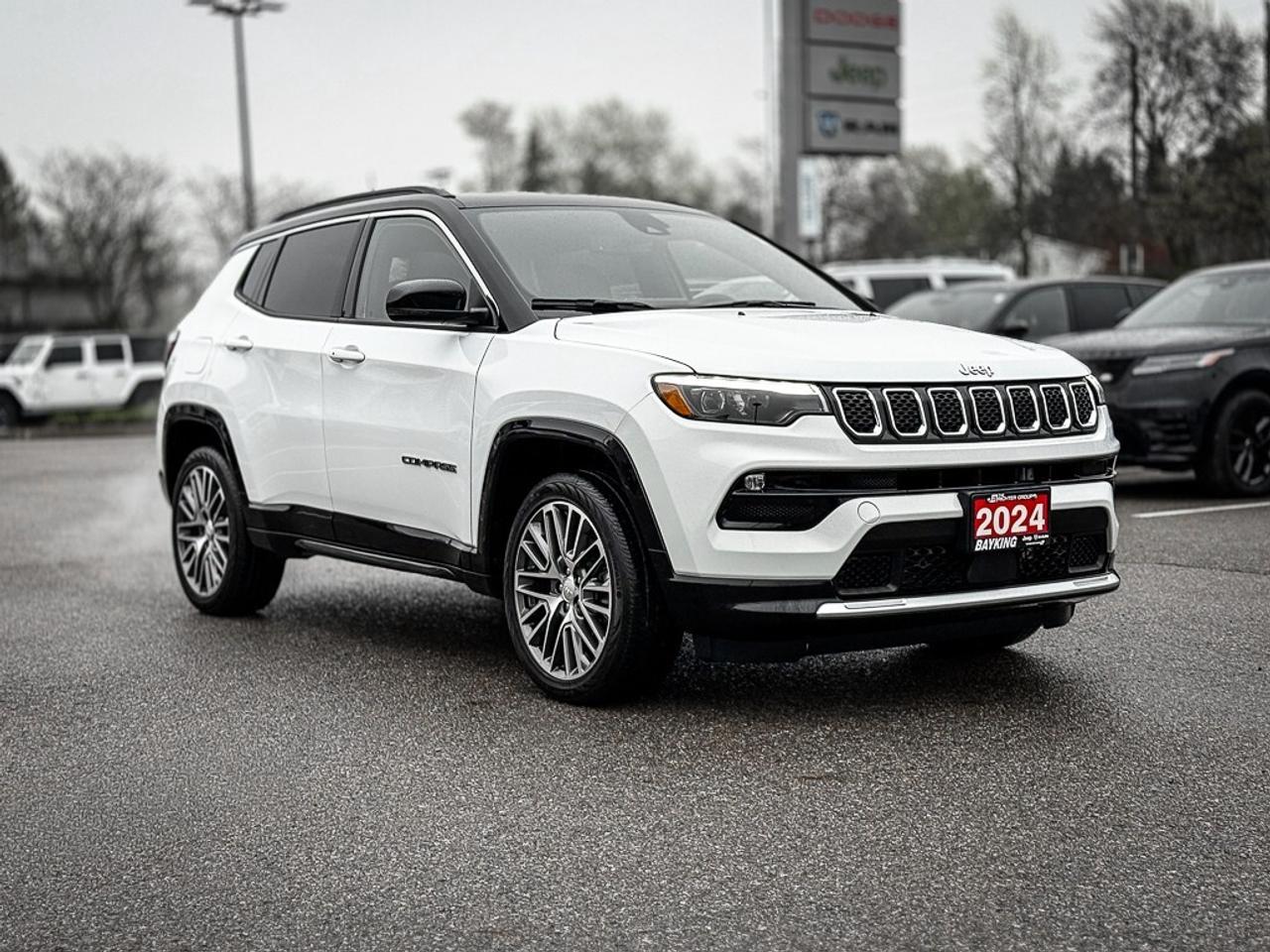 2024 Jeep Compass Limited   ELITE EXTERIOR GROUP   PANO ROOF   ALPIN Photo