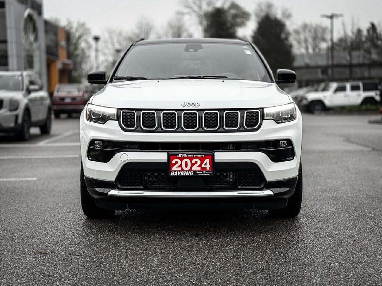 2024 Jeep Compass Limited   ELITE EXTERIOR GROUP   PANO ROOF   ALPIN Photo