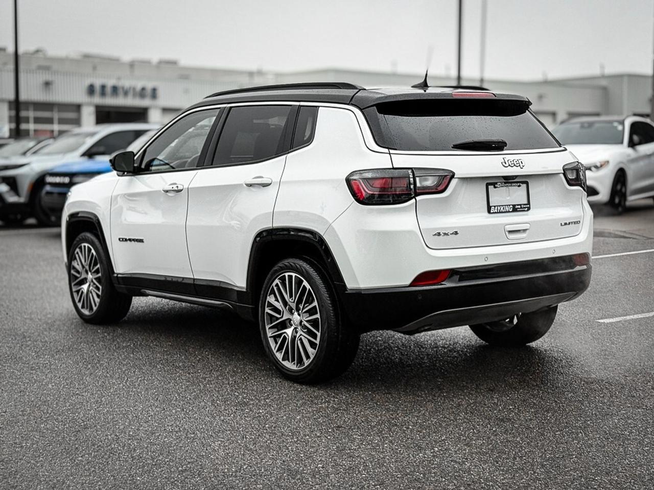 2024 Jeep Compass Limited   ELITE EXTERIOR GROUP   PANO ROOF   ALPIN Photo