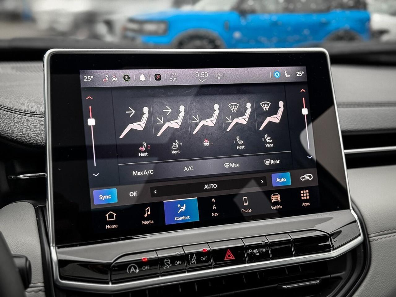 2024 Jeep Compass Limited   ELITE EXTERIOR GROUP   PANO ROOF   ALPIN Photo