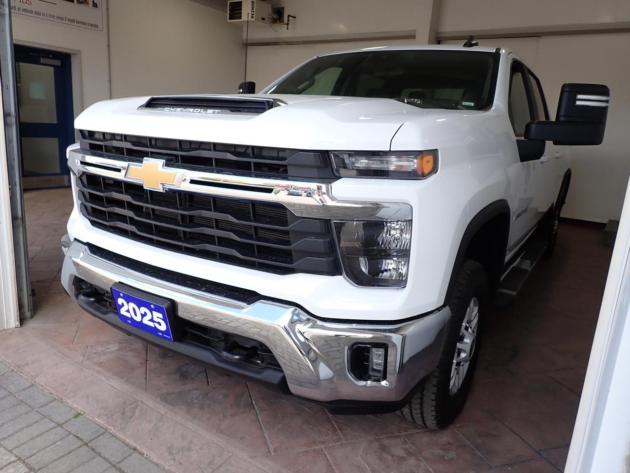 2025 Chevrolet SILVERADO 2500HD LT 4WD CREW CAB NAVI 6'4 BOX Photo