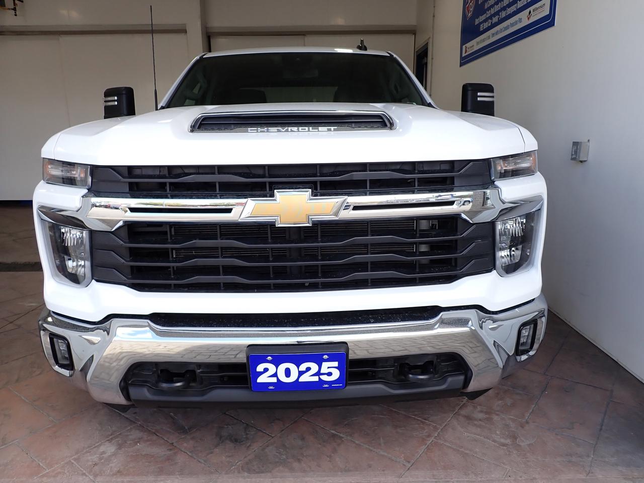 2025 Chevrolet SILVERADO 2500HD LT 4WD CREW CAB NAVI 6'4 BOX Photo