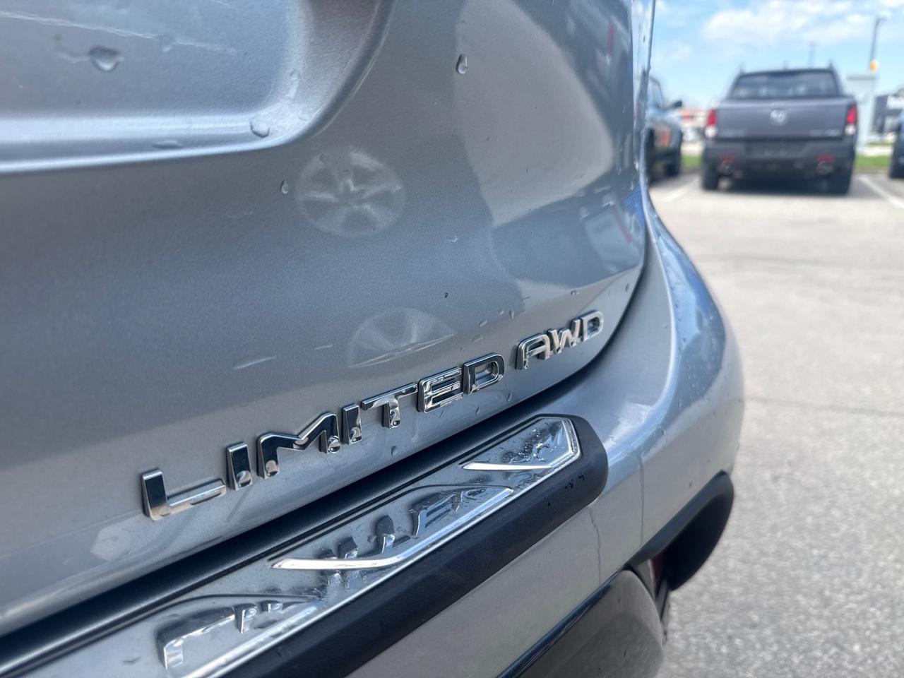 2021 Toyota Highlander Limited 4dr All-Wheel Drive Photo