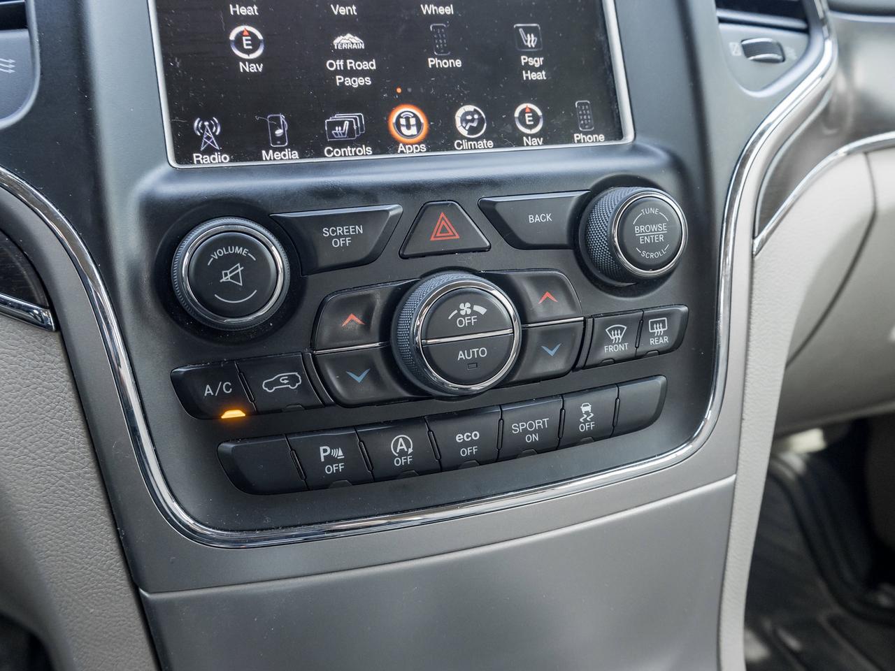 2017 Jeep Grand Cherokee  Photo