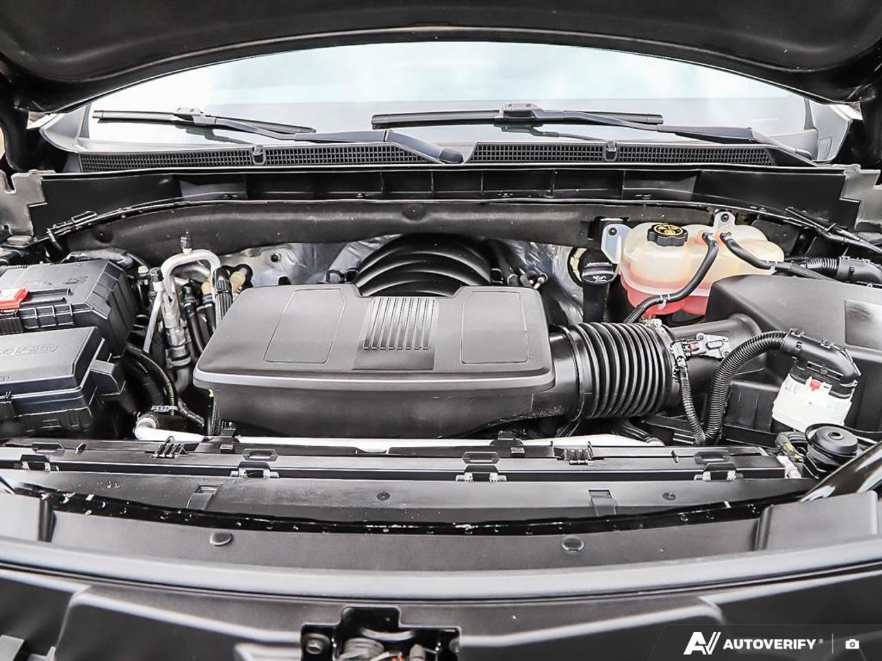 2023 GMC Yukon 4WD 4DR SLT Photo