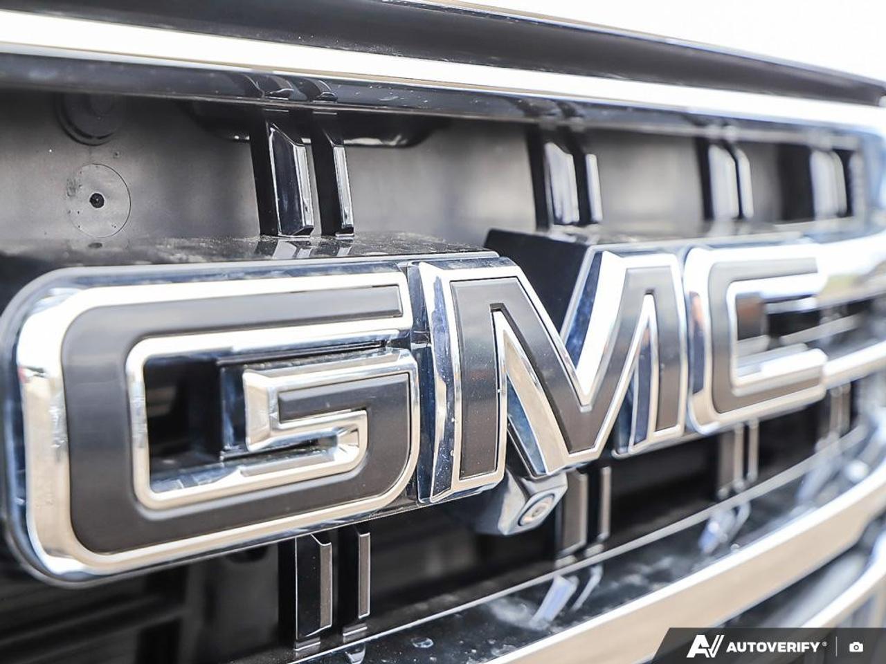 2023 GMC Yukon 4WD 4DR SLT Photo