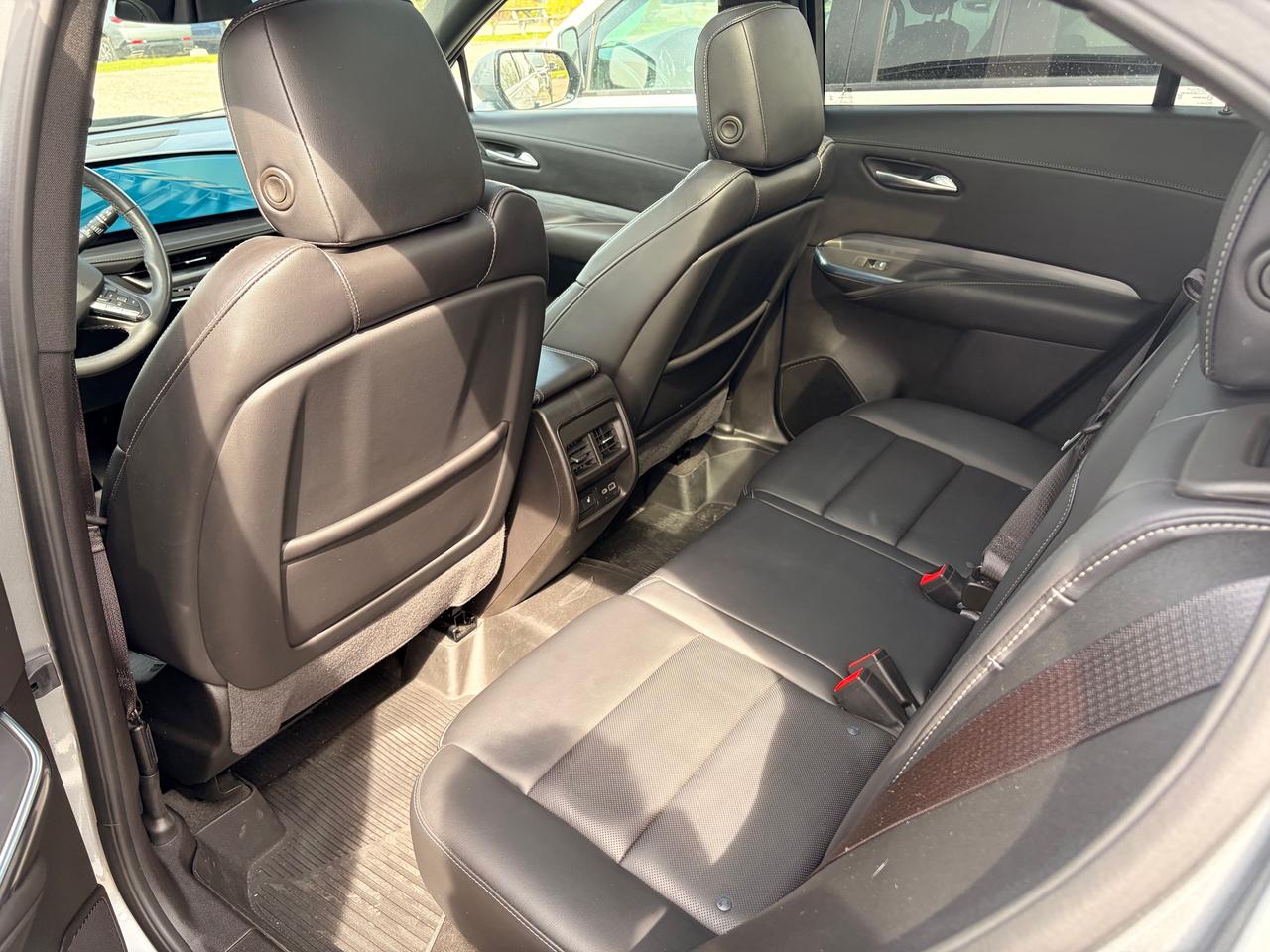 2024 Cadillac XT4 Premium Luxury 4dr All-Wheel Drive Photo