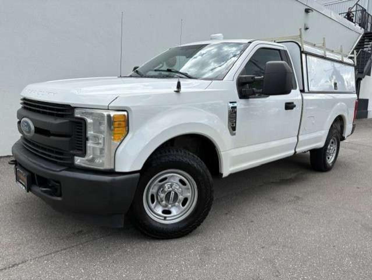 2017 Ford F-250 XL REGULAR CAB-LONG BOX-CAP-BED SLIDE-1 OWNER Photo5