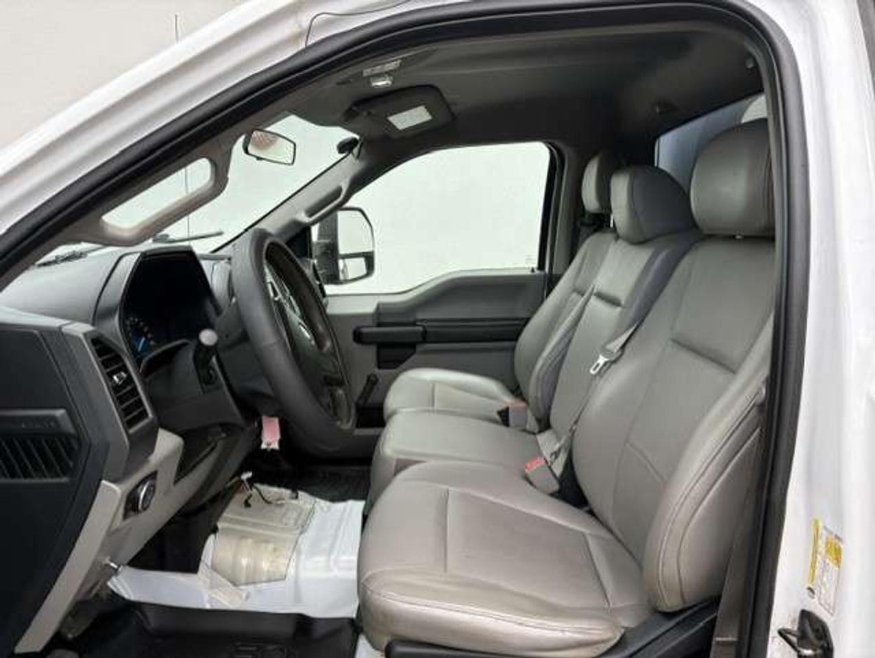 2017 Ford F-250 XL REGULAR CAB-LONG BOX-CAP-BED SLIDE-1 OWNER Photo