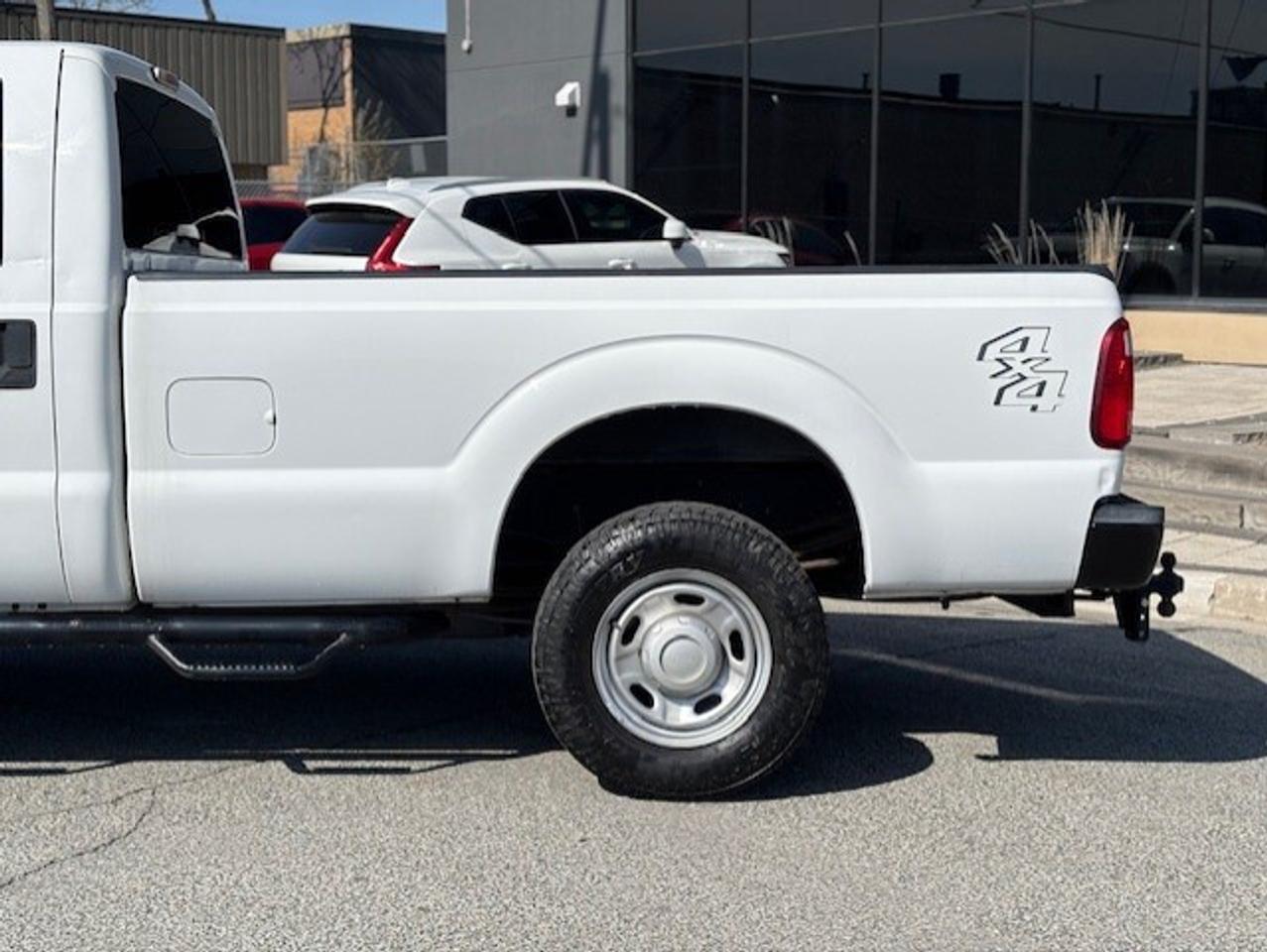 2014 Ford F-250 4WD CREW CAB-LONG BOX-1 OWNER-ONLY 114KM-WINCH!! Photo