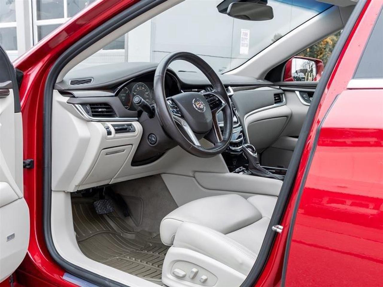 2015 Cadillac XTS Premium 4dr All-Wheel Drive Sedan Photo