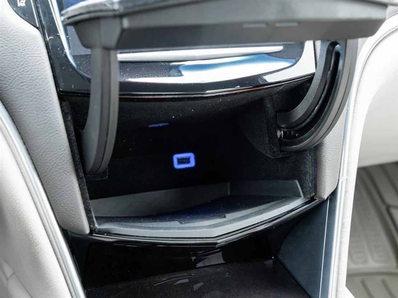 2015 Cadillac XTS Premium 4dr All-Wheel Drive Sedan Photo