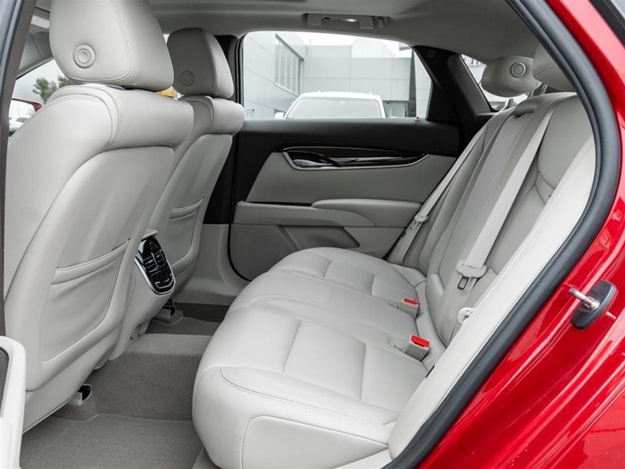 2015 Cadillac XTS Premium 4dr All-Wheel Drive Sedan Photo