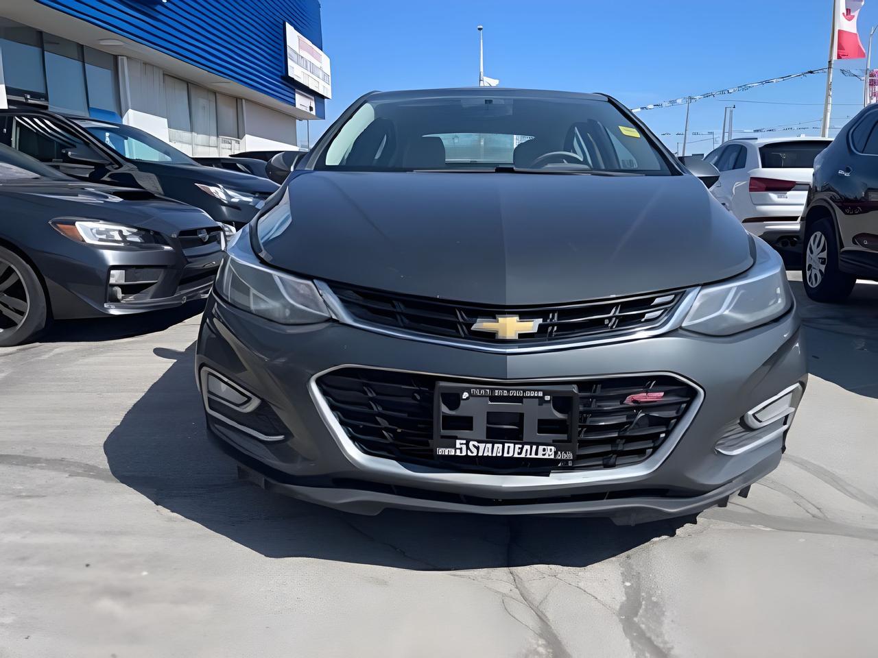 2018 Chevrolet Cruze HB LT 6 SPEED Photo