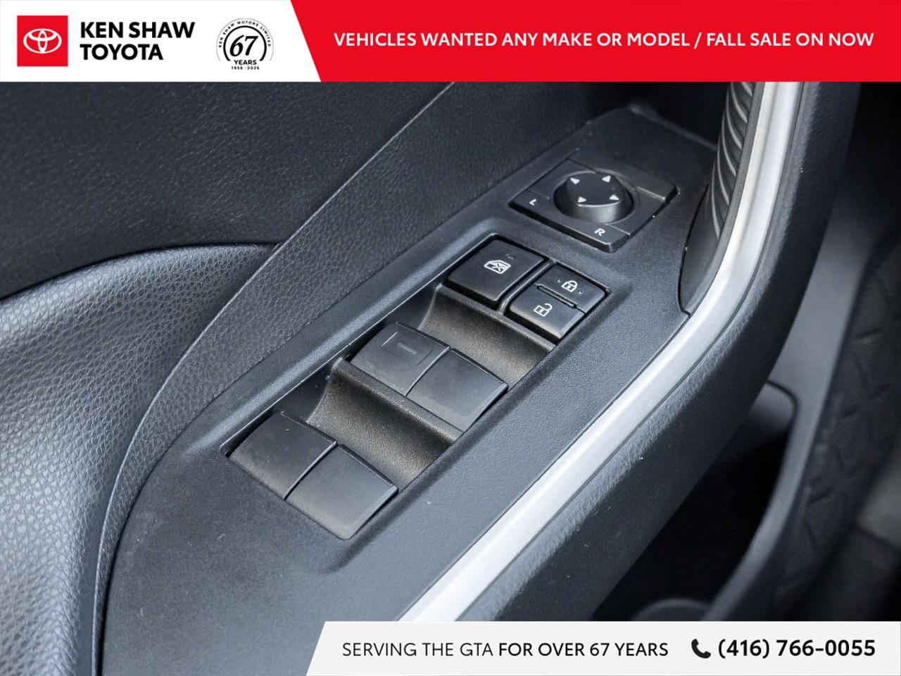2021 Toyota RAV4 XLE 4dr Front-wheel Drive Photo