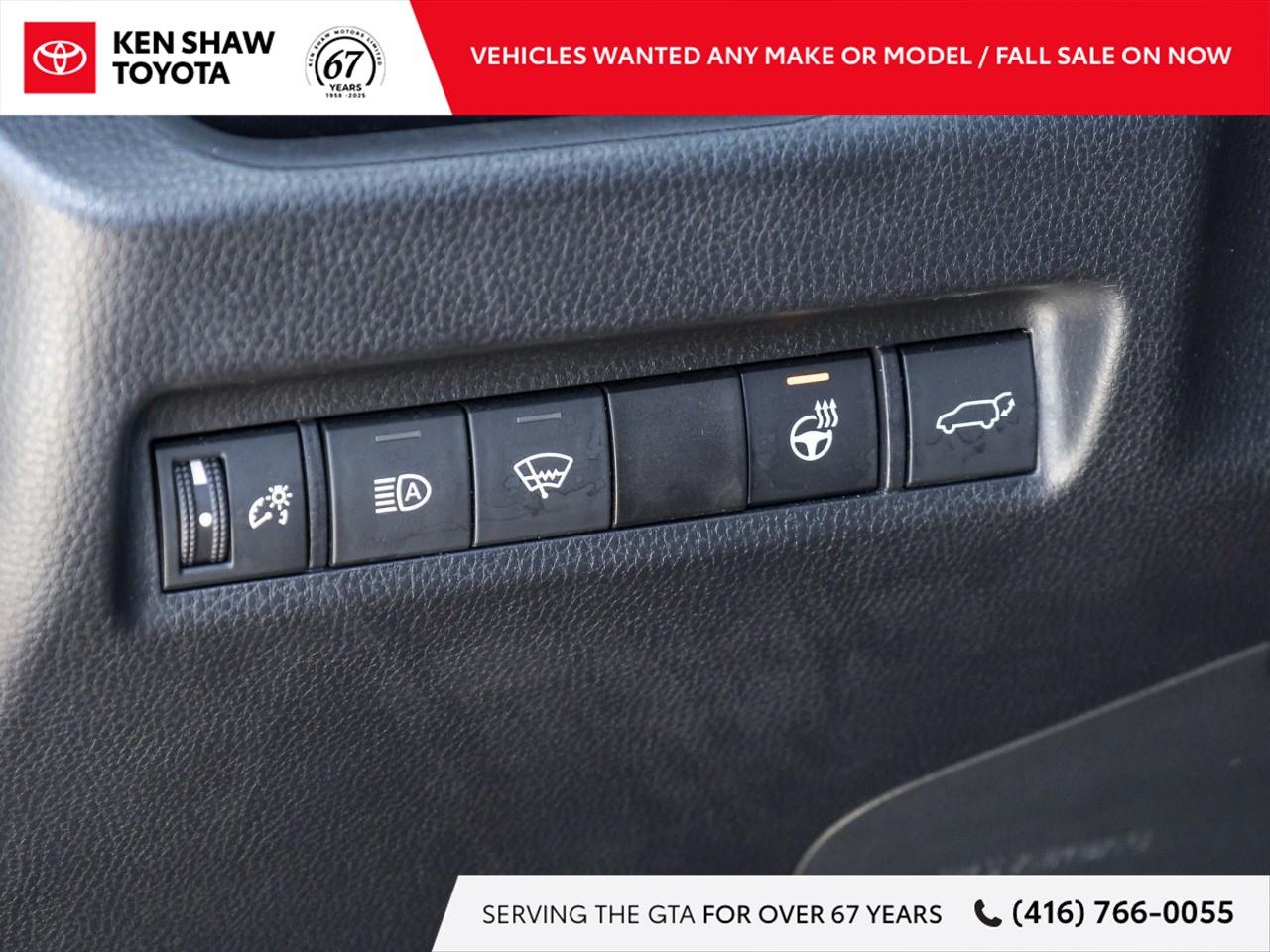2021 Toyota RAV4 XLE 4dr Front-wheel Drive Photo