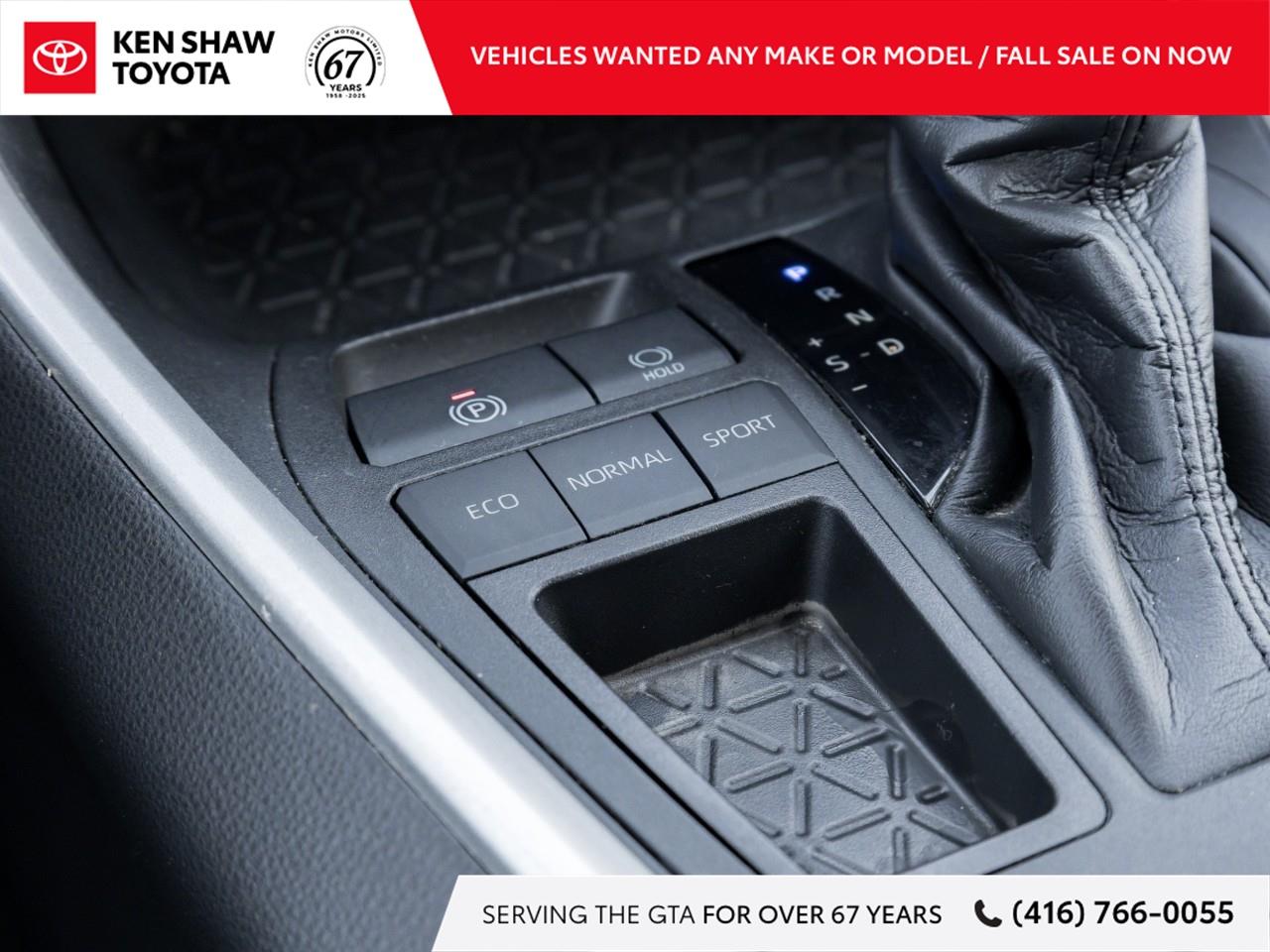 2021 Toyota RAV4 XLE 4dr Front-wheel Drive Photo