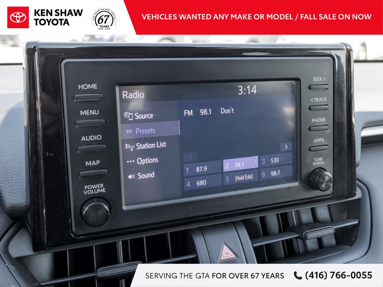 2021 Toyota RAV4 XLE 4dr Front-wheel Drive Photo