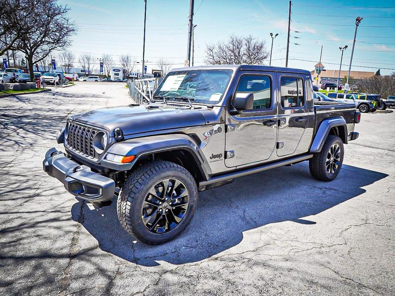 2026 Jeep Gladiator  Photo4