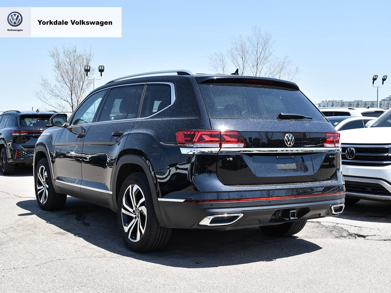 2023 Volkswagen Atlas HIGHLINE "LOW KM" Photo3