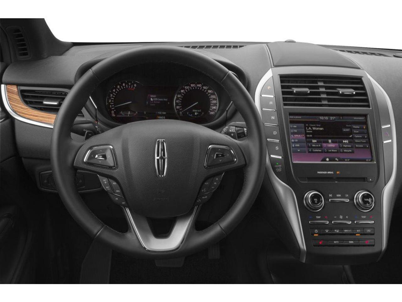 2017 Lincoln MKC Reserve 4dr All-wheel Drive Photo3