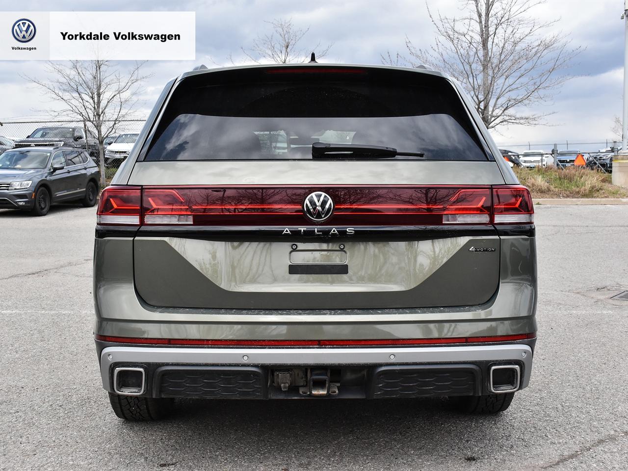2024 Volkswagen Atlas Peak Edition Photo