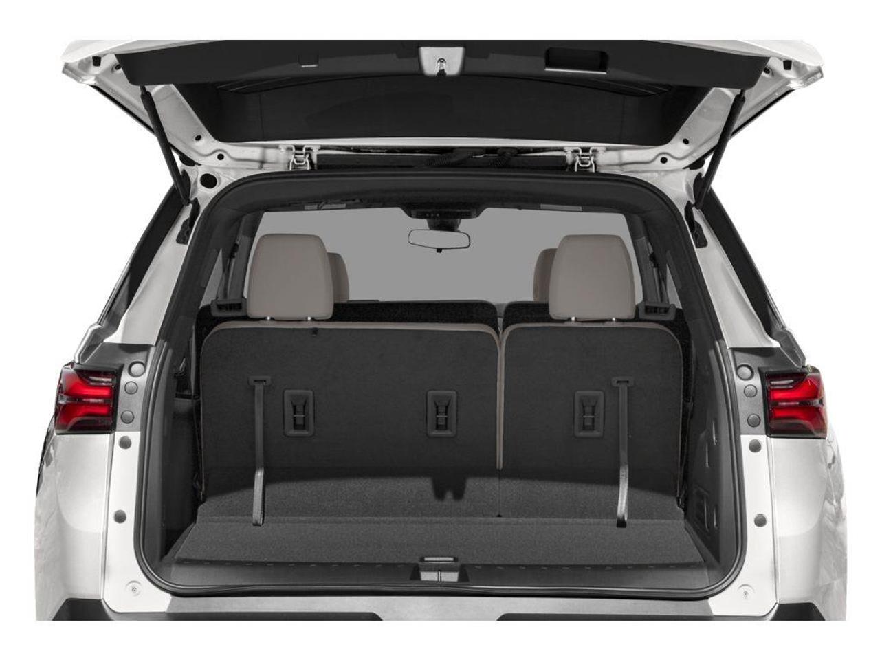 2023 Chevrolet Traverse LT Cloth All-Wheel Drive Photo