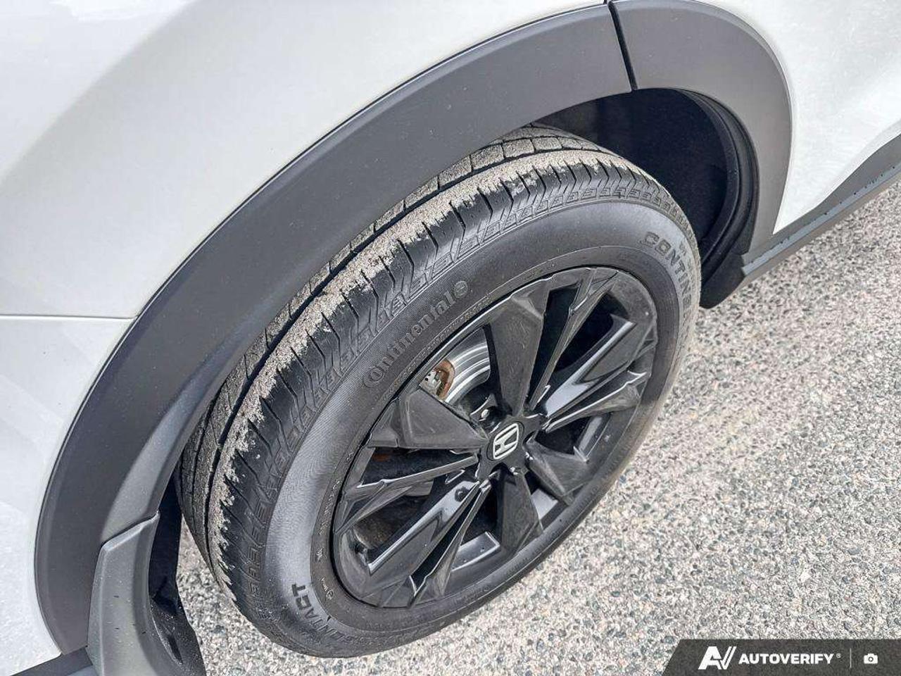 2023 Honda CR-V HYBRID. SUNROOF. ALL WEATHER MATS. CERTIFIED. Photo