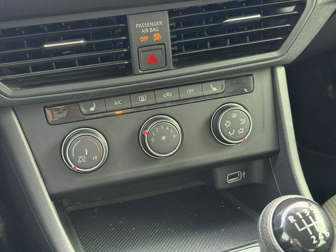2019 Volkswagen Jetta Comfortline Manual Photo