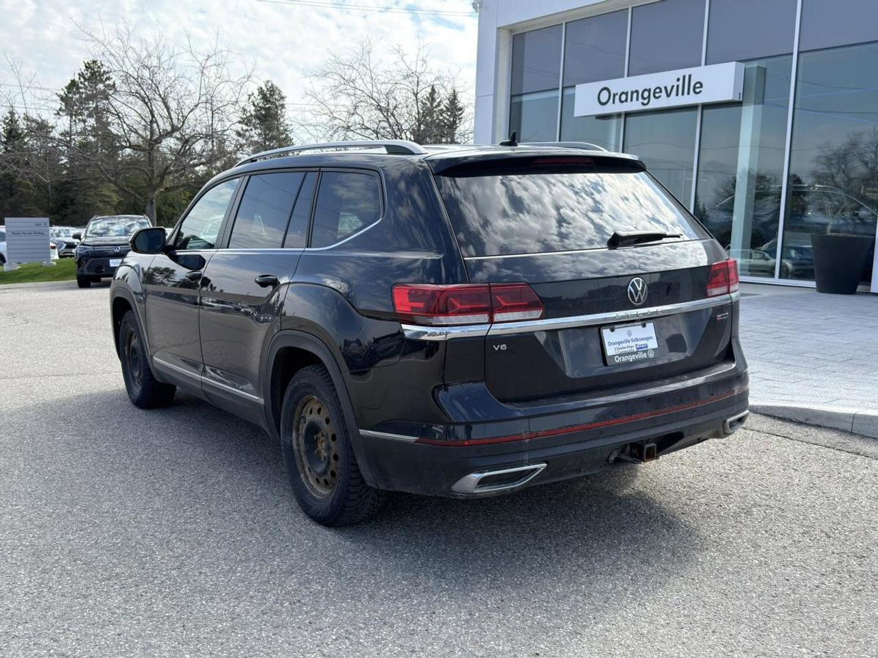 2021 Volkswagen Atlas  Photo3