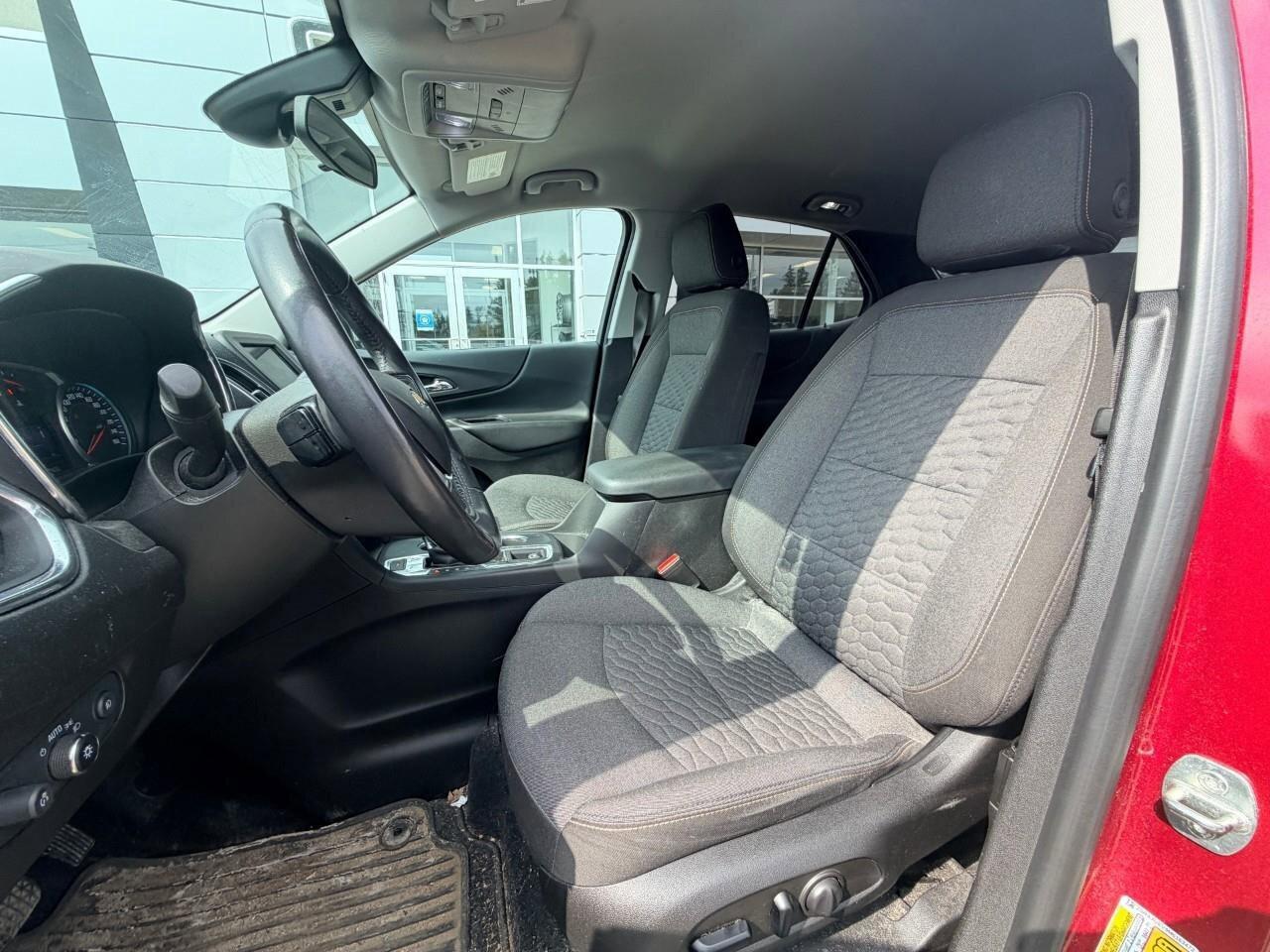 2021 Chevrolet Equinox LTLT, 1.5L AWD, ALLOYS, CLOTH, LOW KMS, 1-OWNER, C Photo