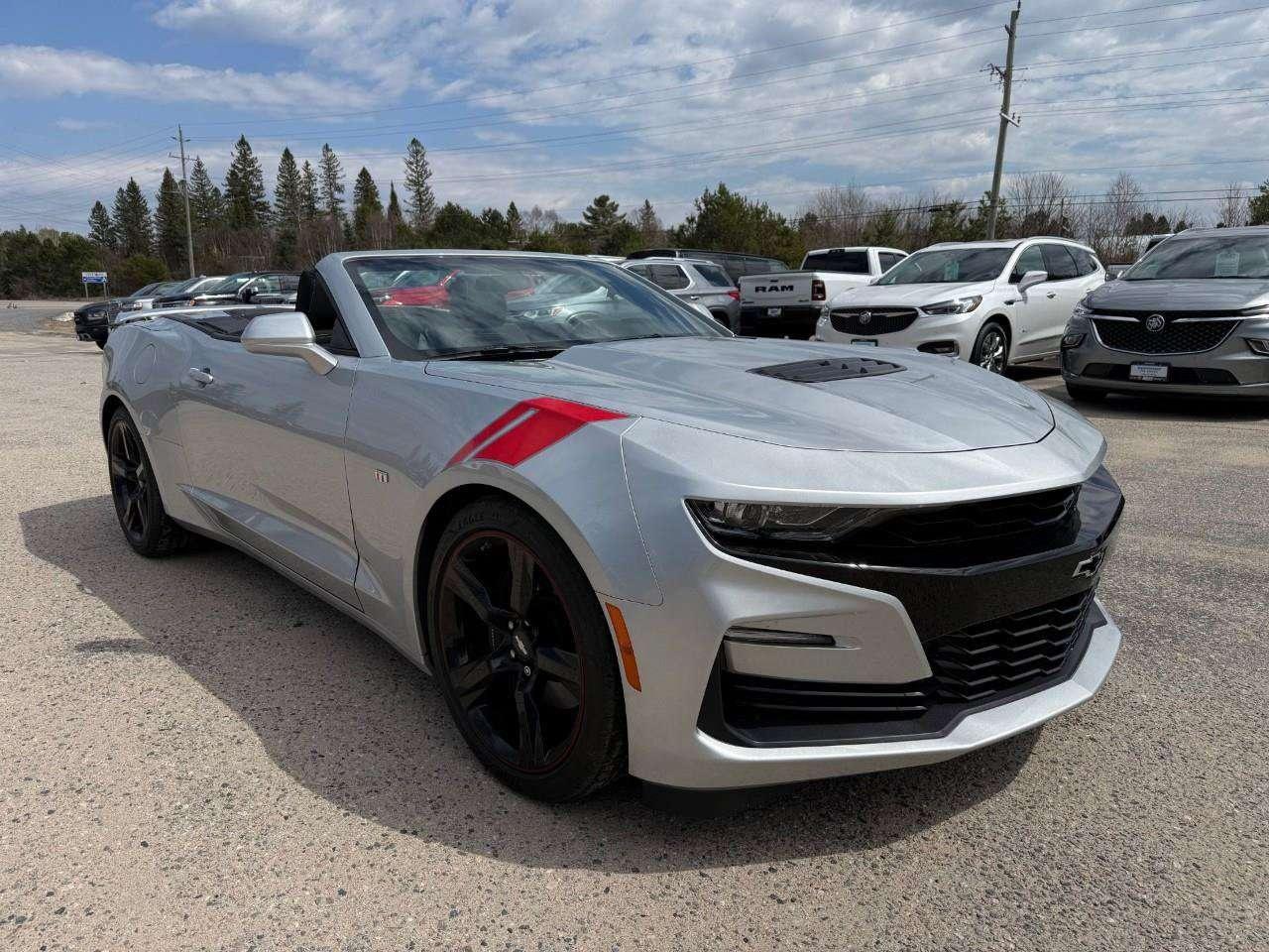 2019 Chevrolet Camaro K & N PREFORMANCE AIR INTAKE. PERFORMANCE EXHAUST. CONVERTIBLE. CERTIFIED. Photo
