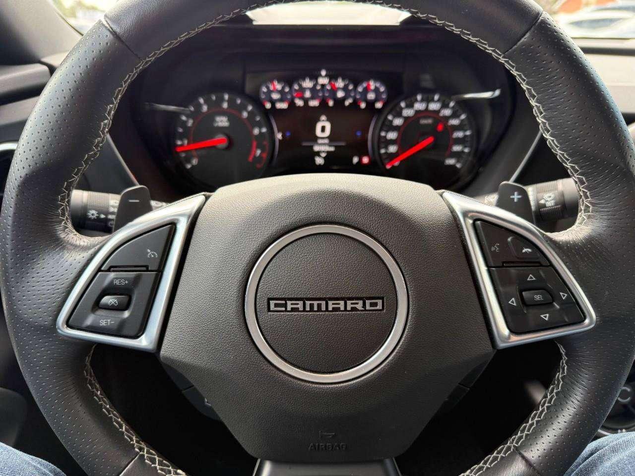 2019 Chevrolet Camaro K & N PREFORMANCE AIR INTAKE. PERFORMANCE EXHAUST. CONVERTIBLE. CERTIFIED. Photo